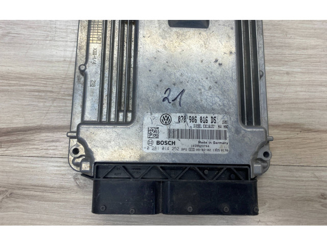 Řídící jednotka 070906016DS, 0281014252 Volkswagen Transporter - Caravelle T5 2005