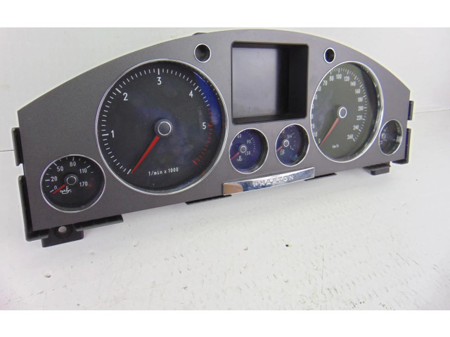 Панель приборов 3D0920885A   Volkswagen Phaeton       