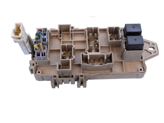 Блок предохранителей 82201SA000   Subaru Forester SG    