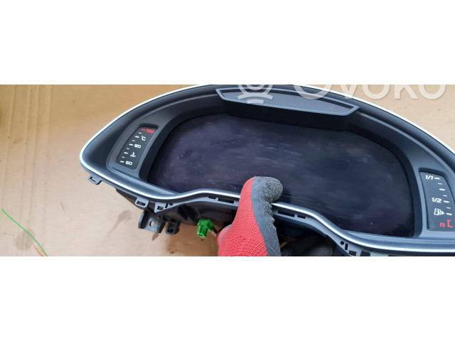 Přístrojová deska  Audi Q7 4M 2017 4M0920790B, 0263720415  