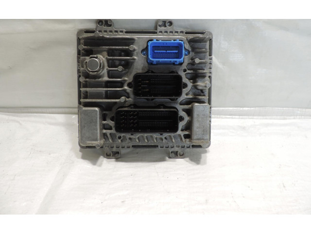 Řídící jednotka 55503869   Opel Astra K 2015