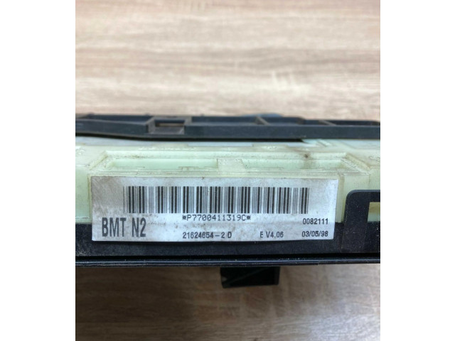 Блок предохранителей P7700411319C, 7700415565   Renault Clio II    