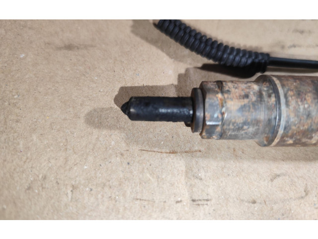 Форсунка 028130202q    Audi A3 S3 8L   