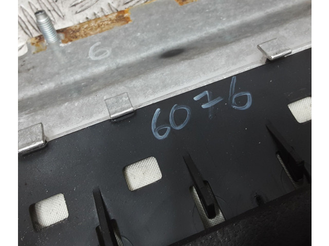 Подушка безопасности пассажира 8621008912 SsangYong Rexton