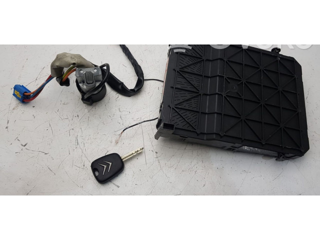 Дисплей       Citroen Xsara Picasso