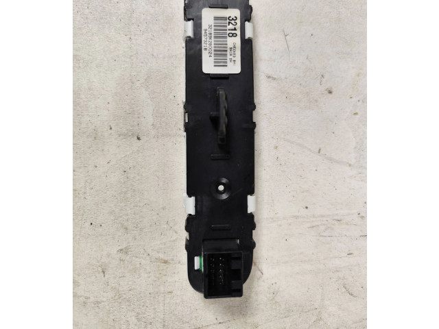 Панель приборов 94573218, 32189K280024   Chevrolet Spark       