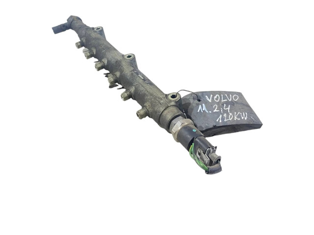 Топливная рампа 8658252, 0445215010   Volvo V70  