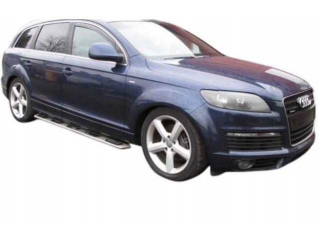 Pojistková skříňka Audi Q7 4L 2010