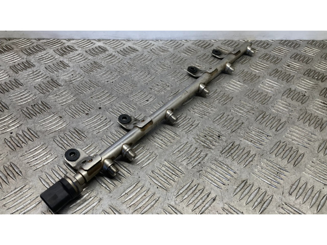 Vstřikovací lišta 7576779 BMW 3 E92 E93 pro benzínový motor 3.0