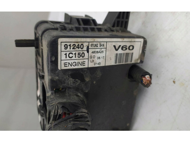 Блок предохранителей  912401C150   Hyundai Getz    