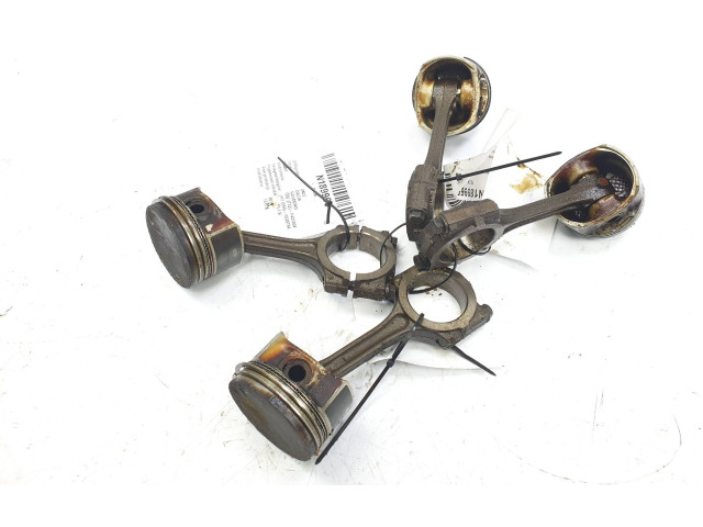  Поршень с шатуном D4F (732) – F421004 69L23  Dacia Sandero  