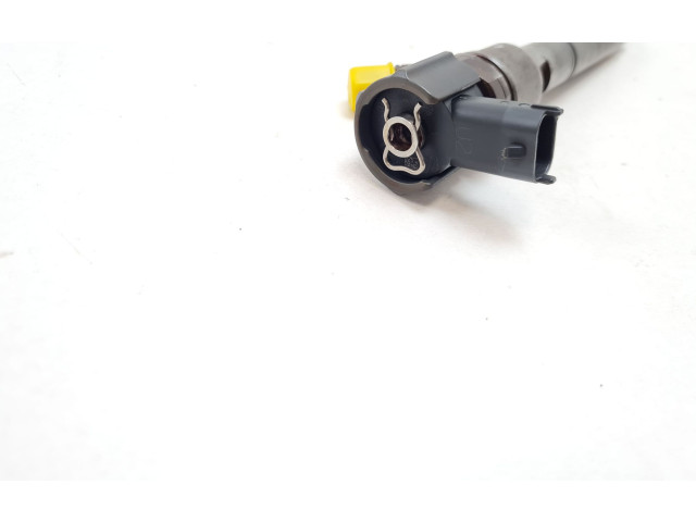 Форсунка 338002A900, 0445110320    KIA Ceed   
