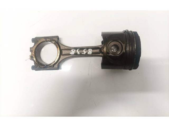  Поршень с шатуном    Volvo S60  