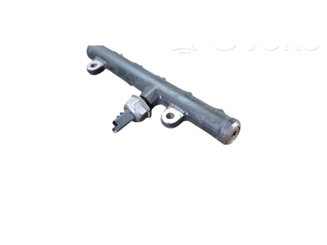 Топливная рампа 9681649580   Volvo C70  