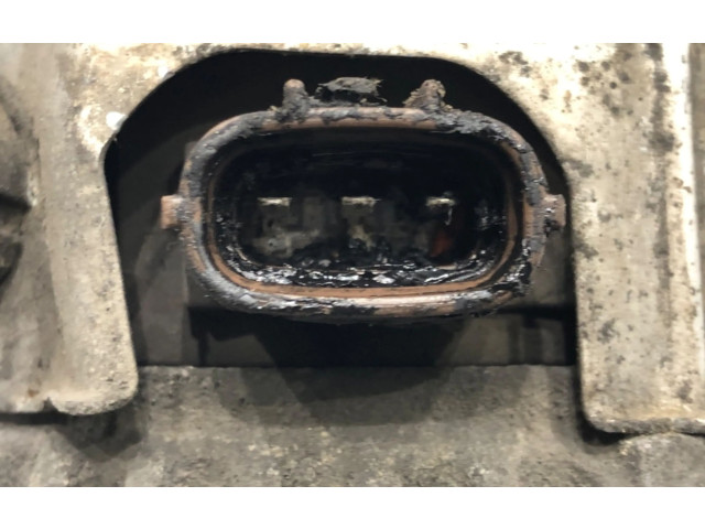 Генератор 27060-33040 Toyota Yaris Verso