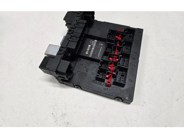 Блок комфорта 3C8937049D, F005V00744 Volkswagen Caddy