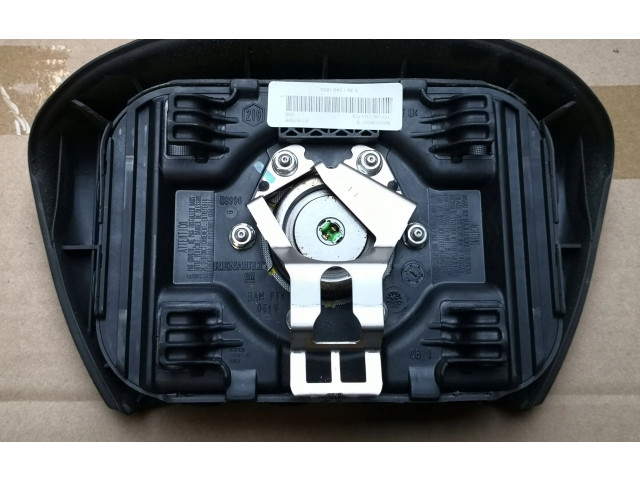 Подушка безопасности водителя 8200136331   Renault Trafic II (X83)