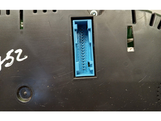 Панель приборов 1T0920875A   Volkswagen Touran II       