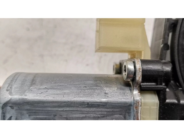 Передний двигатель механизма для подъема окон