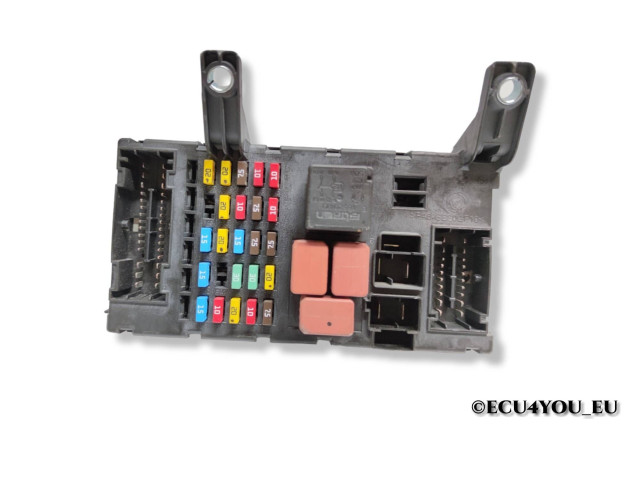 Блок предохранителей 51752207, 51779319 Fiat Albea