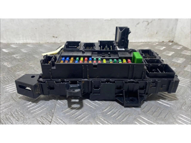 Блок предохранителей  FL3T15604DJ   Ford F150    