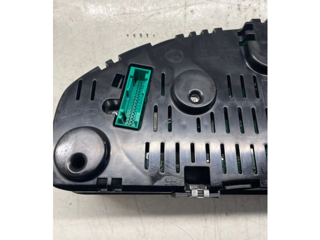 Přístrojová deska Volkswagen Transporter - Caravelle T5 2005 88311346