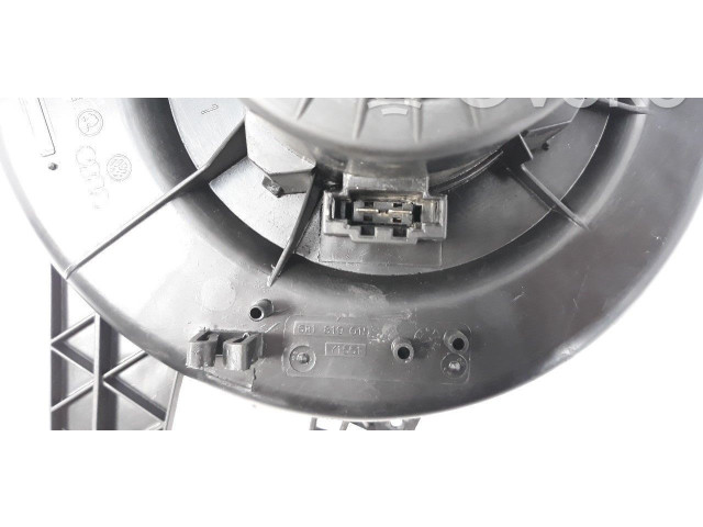 Вентилятор печки 6R1819015 Audi A1