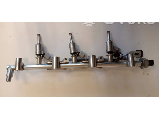 Топливная рампа Infiniti Q50