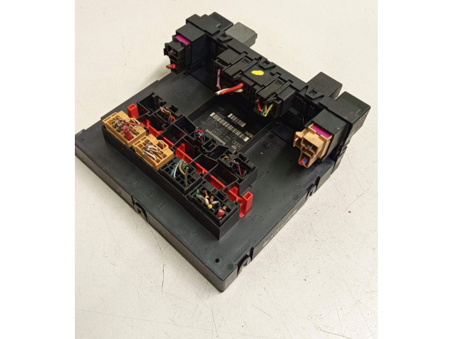 Блок комфорта 3C0937049AJ Skoda Octavia Mk2 (1Z)