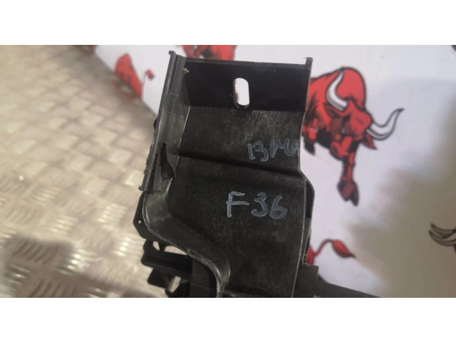 Другая деталь салона