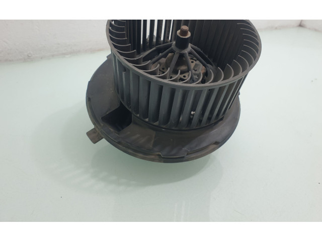 Вентилятор печки       Skoda Yeti (5L)