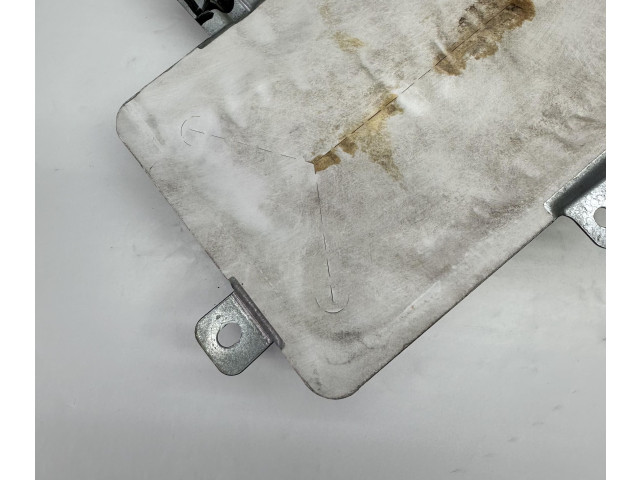 Блок подушек безопасности    BMW X3 E83