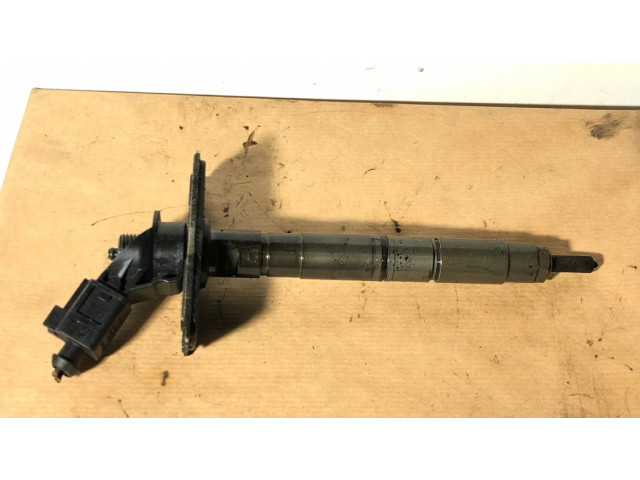 Vstřikovač 059130277Q, 041229   Audi A4 S4 B7 8E 8H  pro naftový motor 3.0  