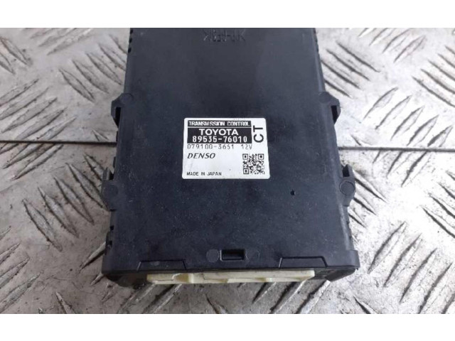 Блок управления коробкой передач 8953576010   Toyota Prius (XW30)