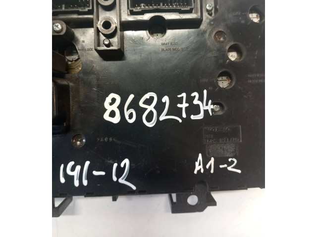 Блок управления климат-контролем 8682734   Volvo XC90