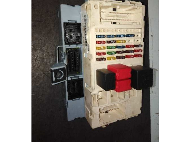 Pojistková skříňka Řídící jednotka BSM 51735938   Fiat Punto (199) 2005