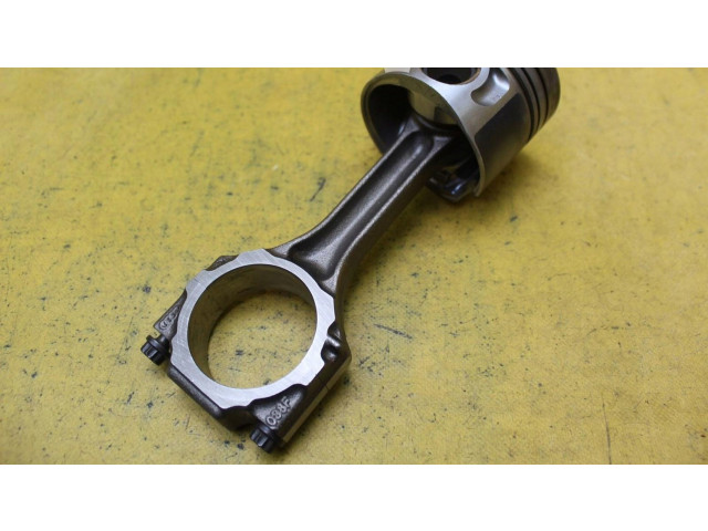 Píst    Seat Leon (1M)     