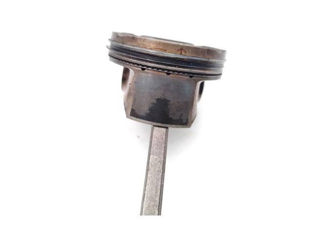 Поршень с шатуном G3LA G3LA Hyundai i10