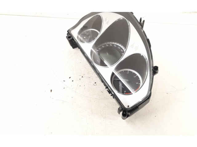 Панель приборов 2049005107, 2049006801   Mercedes-Benz GLK (X204)       