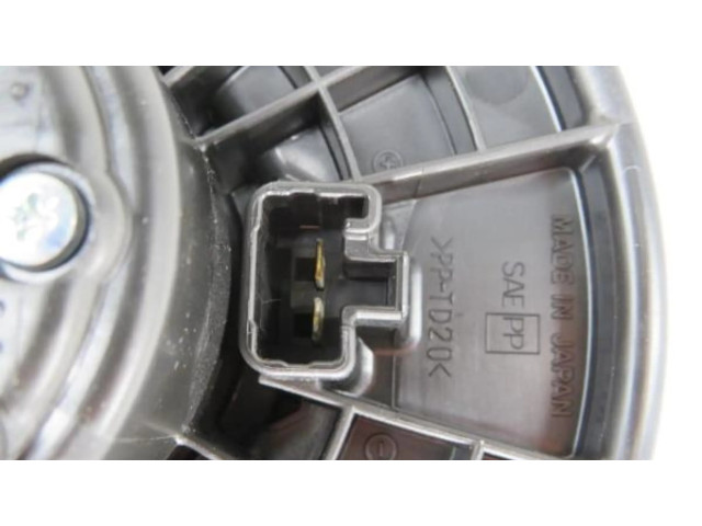 Вентилятор печки 8727001790 Mazda CX-3