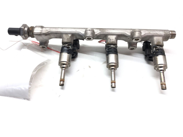 Топливная рампа Skoda Fabia Mk3 (NJ)