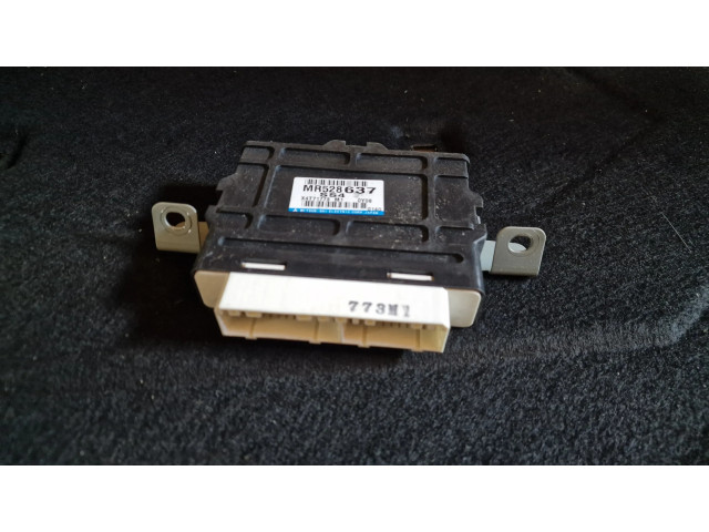 Блок управления коробкой передач MR528637 Mitsubishi Pajero Sport I