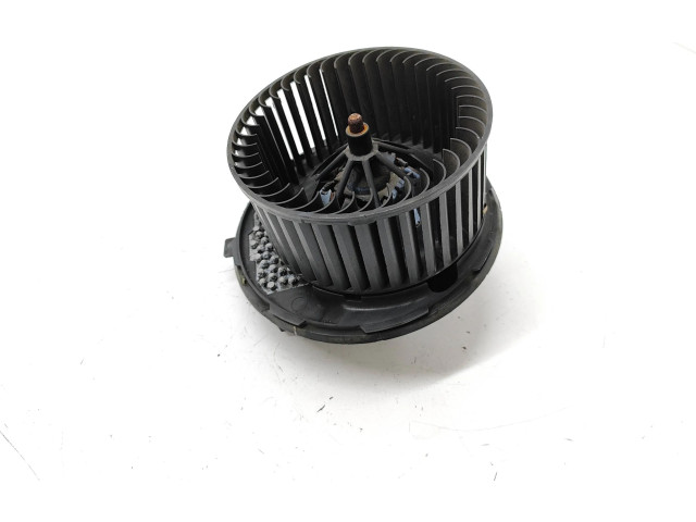 Вентилятор печки Audi Q3 8U