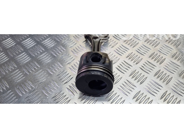 Píst Volkswagen Caddy BSU