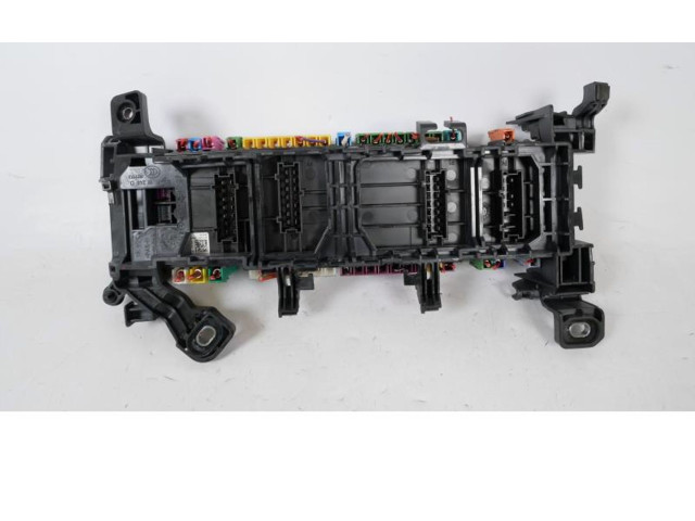 Pojistková skříňka 704TR1AF025 Mercedes-Benz CLA C117 X117 W117 2013