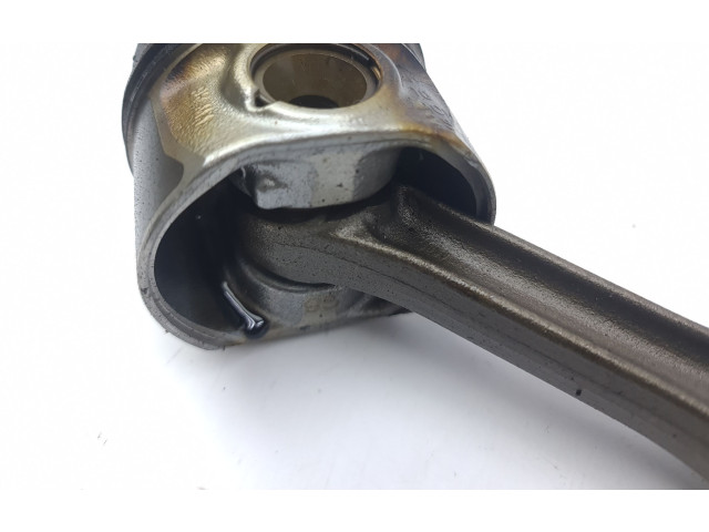  Поршень с шатуном    Volkswagen PASSAT B6  