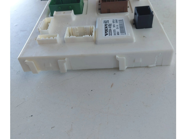 Блок комфорта 32233584   Volvo XC90   