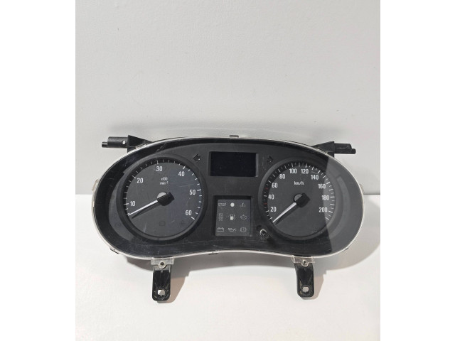 Панель приборов P8200390135, 216788839   Renault Trafic II (X83)       