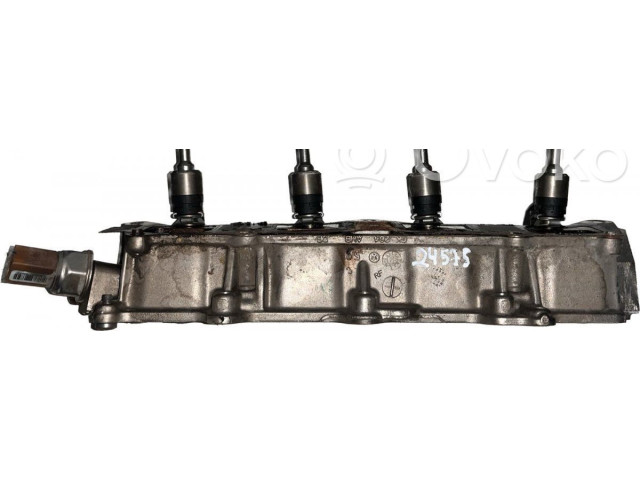 Топливная рампа 03C906036F, 03C906036F Volkswagen Golf VI для двигателя CAXA