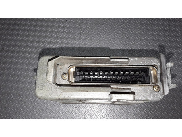 Блок управления двигателя 893907383, 0285007040   Audi 80 90 B3